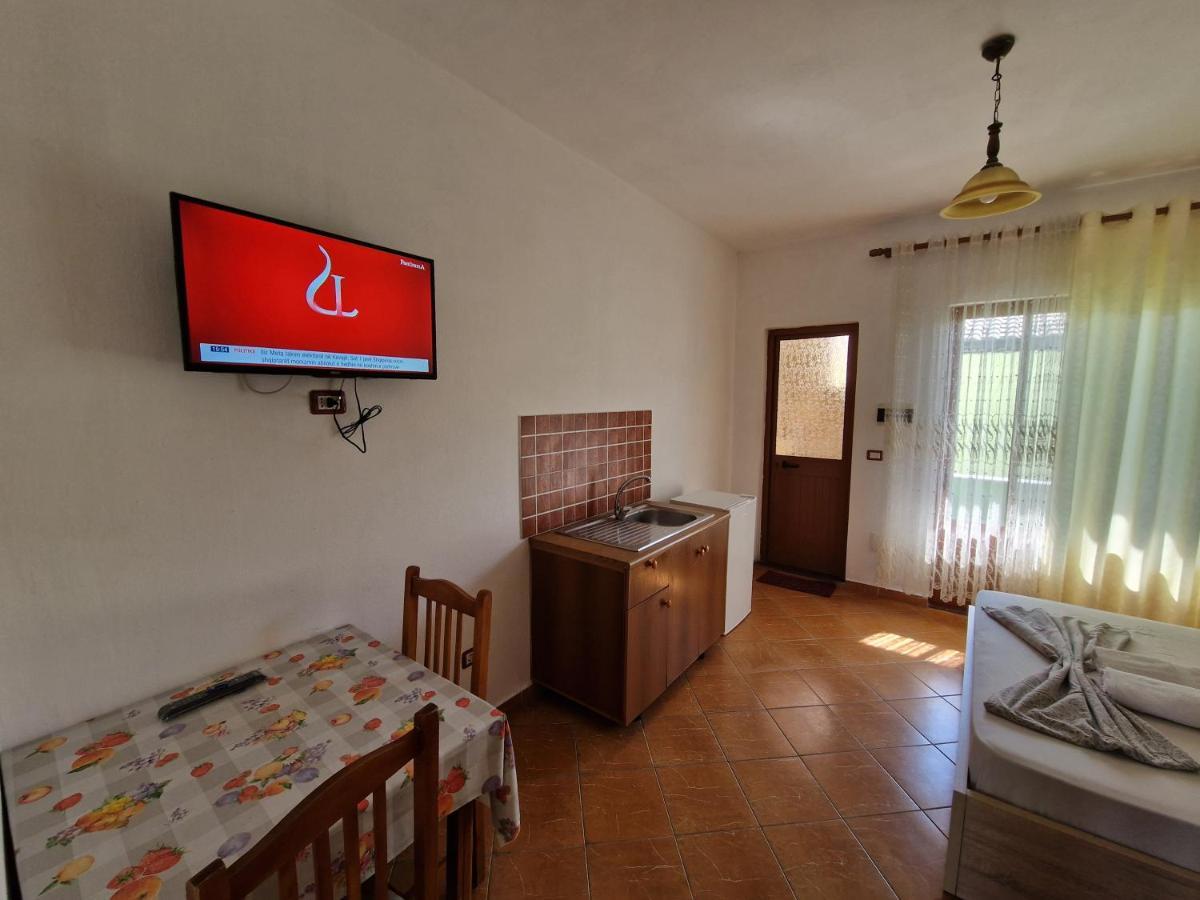 Guest House "Pisha" Durrës Quarto foto